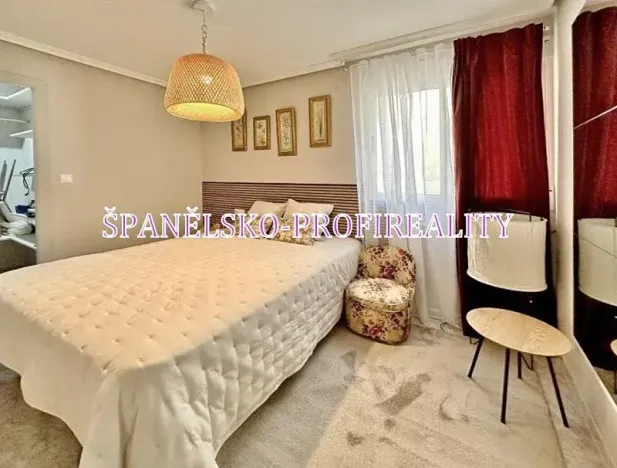 Prodej bytu 3+kk, Torrevieja, Španělsko, 65 m2