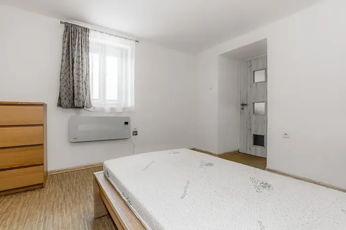 Pronájem bytu 2+1, Kaplice, Dlouhá, 48 m2