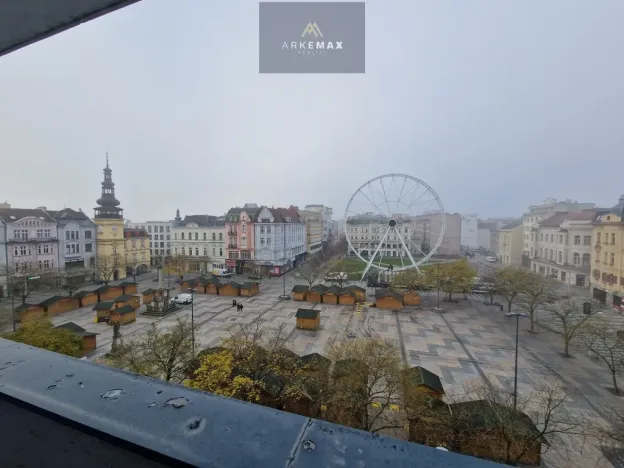 Pronájem obchodního prostoru, Ostrava - Moravská Ostrava, Masarykovo náměstí, 678 m2