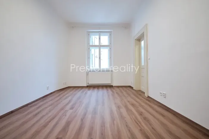 Pronájem bytu 1+1, Praha - Vršovice, Moskevská, 35 m2