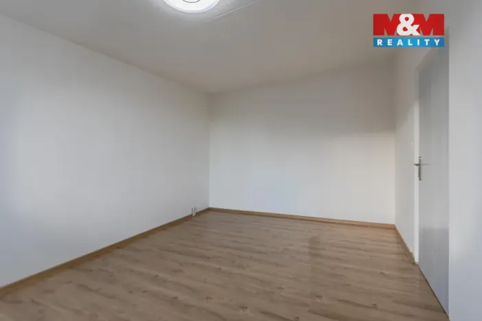 Prodej bytu 1+1, Klatovy - Klatovy III, Pod Hůrkou, 36 m2