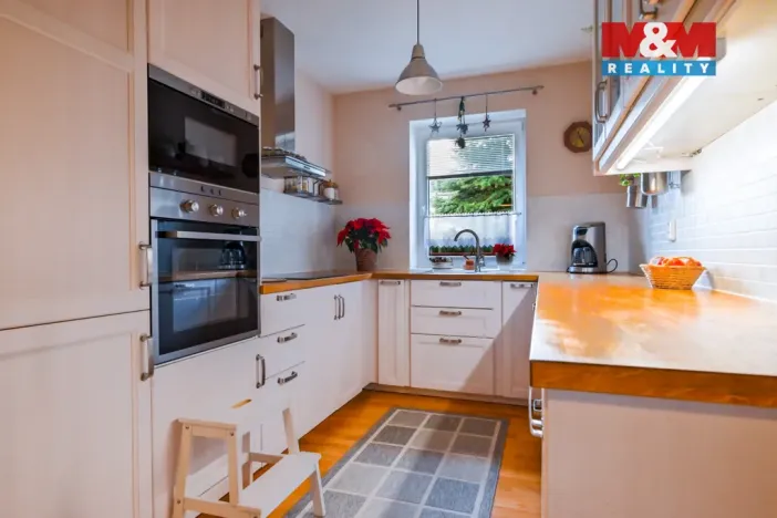 Prodej rodinného domu, Plzeň - Radobyčice, Nad Strání, 134 m2