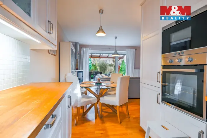 Prodej rodinného domu, Plzeň - Radobyčice, Nad Strání, 134 m2