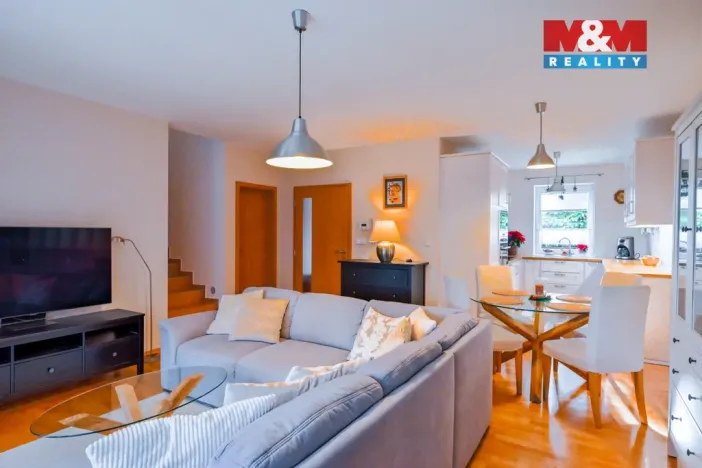 Prodej rodinného domu, Plzeň - Radobyčice, Nad Strání, 134 m2