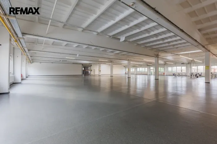 Pronájem výrobních prostor, Chodová Planá, Kyjovská, 1300 m2