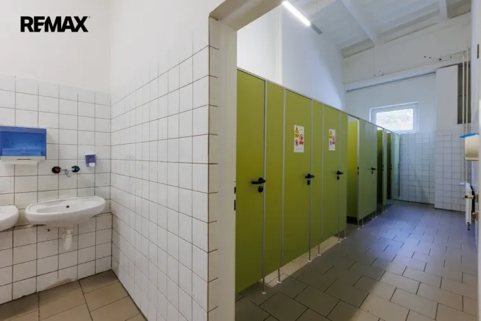 Pronájem výrobních prostor, Chodová Planá, Kyjovská, 1300 m2