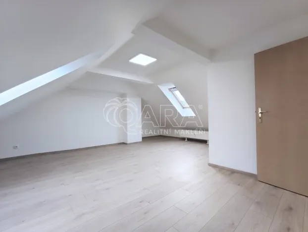 Pronájem bytu 2+1, Praha - Michle, Hanusova, 69 m2