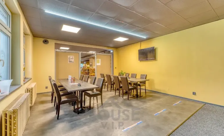 Prodej restaurace, Praha - Kobylisy, Chabařovická, 295 m2