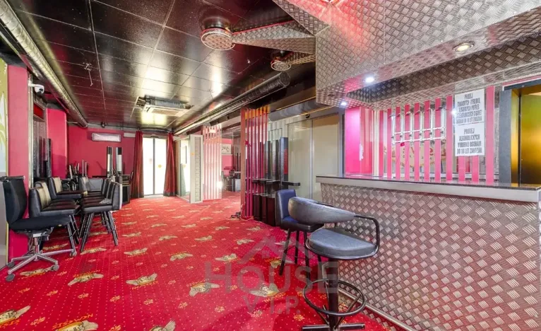 Prodej restaurace, Praha - Kobylisy, Chabařovická, 295 m2