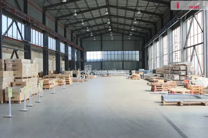 Pronájem skladu, Olomouc - Chválkovice, Libušina, 3276 m2