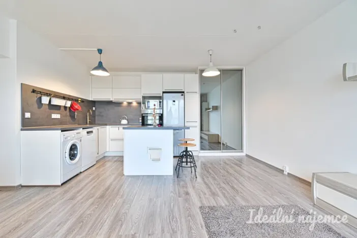 Pronájem bytu 2+kk, Brno, Oblá, 50 m2