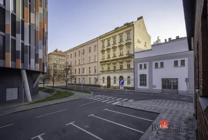 Prodej bytu 2+kk, Praha - Karlín, Pobřežní, 73 m2