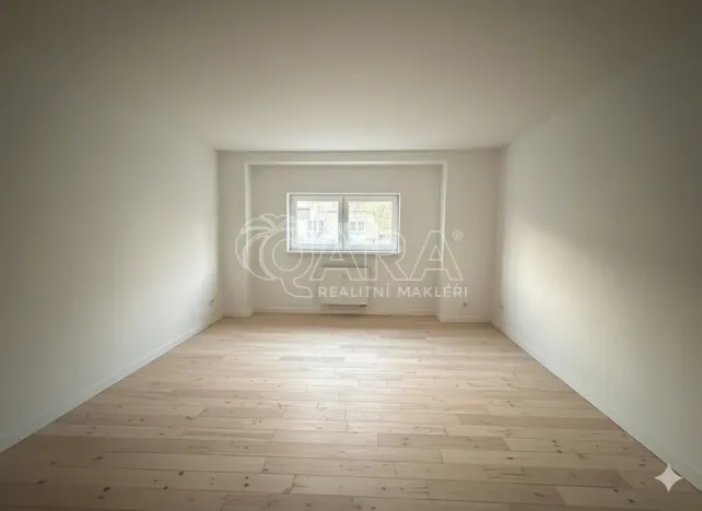 Pronájem obchodního prostoru, Buštěhrad, Žižkova, 31 m2