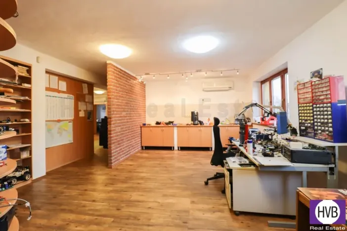 Pronájem obchodního prostoru, Ostrava, U Dvoru, 230 m2