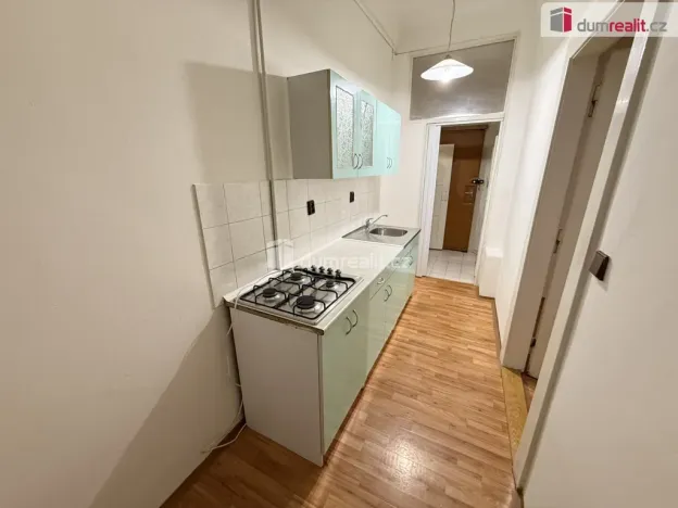 Pronájem bytu 1+1, Praha - Nusle, Nuselská, 36 m2