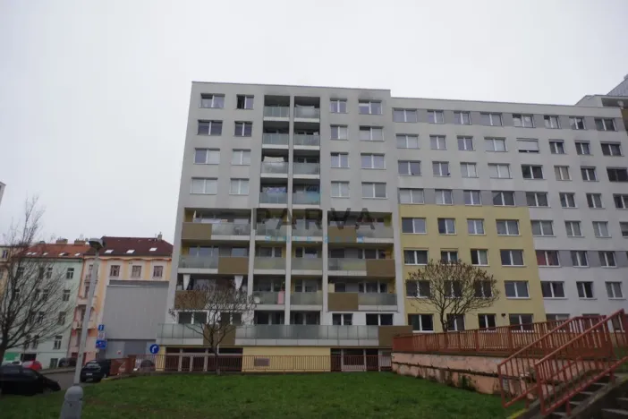 Pronájem bytu 3+kk, Praha - Žižkov, Ostromečská, 70 m2