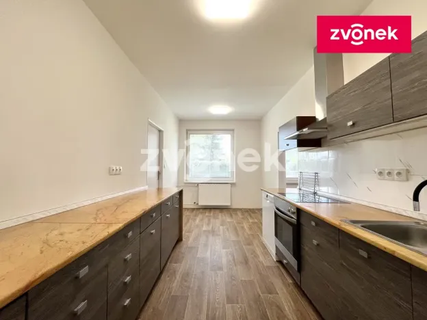 Pronájem bytu 4+1, Zlín, Okružní, 80 m2