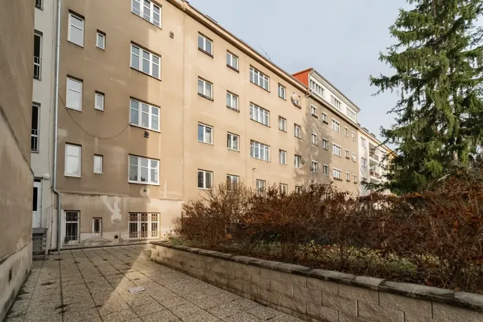 Pronájem bytu 1+kk, Praha - Strašnice, Černokostelecká, 36 m2
