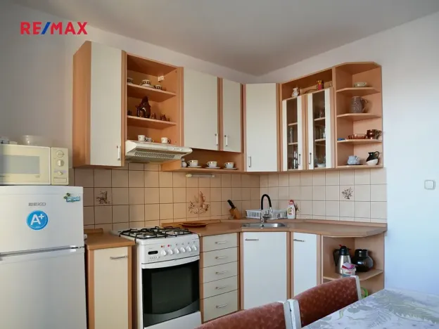 Pronájem bytu 3+1, Praha - Střížkov, Česákova, 66 m2