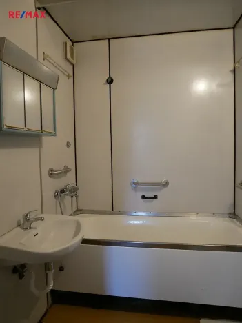 Pronájem bytu 3+1, Praha - Střížkov, Česákova, 66 m2