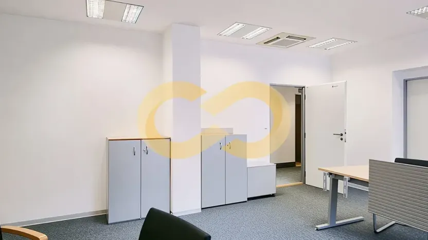 Pronájem kanceláře, Písek, Alšovo nám., 200 m2