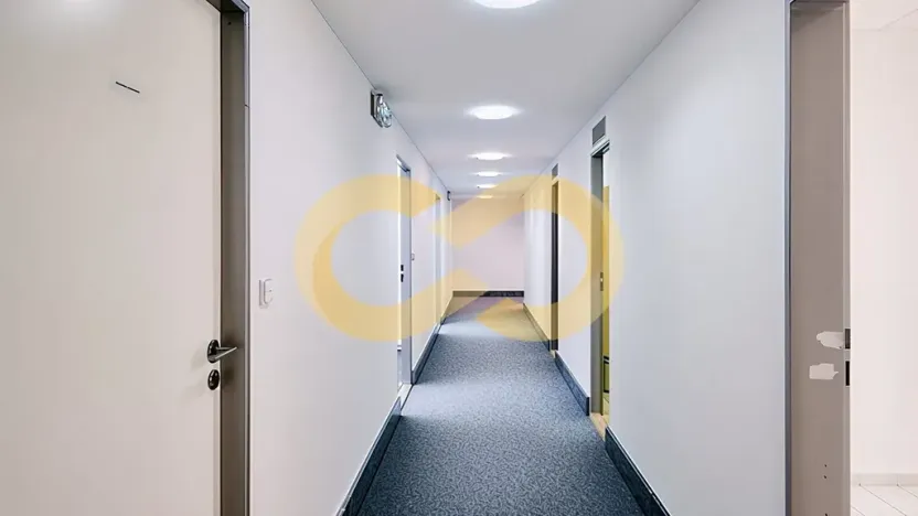 Pronájem kanceláře, Písek, Alšovo nám., 200 m2