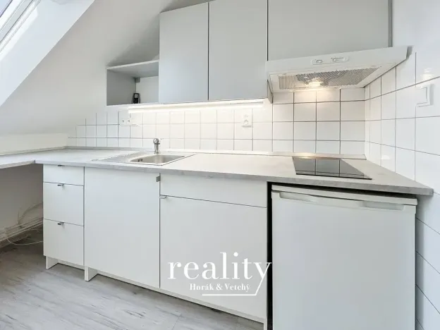 Pronájem bytu 1+kk, Znojmo, Smetanova, 26 m2