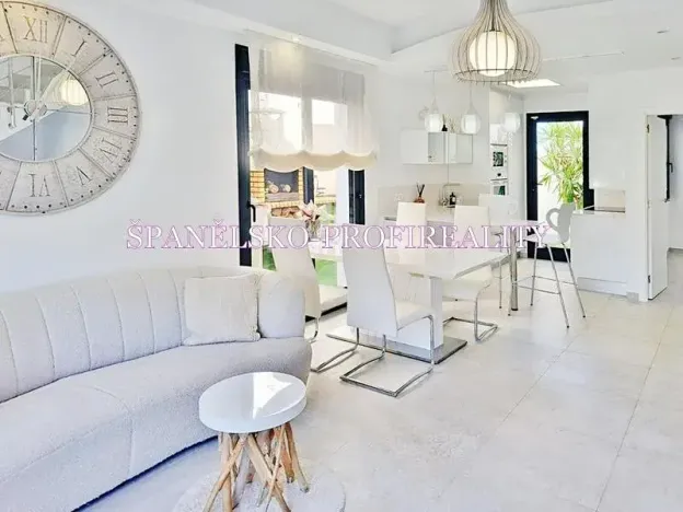 Prodej rodinného domu, Alicante, Španělsko, 110 m2