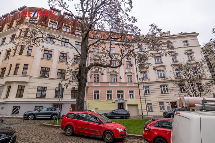 Prodej bytu 2+kk, Praha - Vršovice, Černomořská, 52 m2