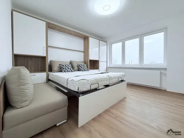 Prodej bytu 1+1, Karviná, Slovenská, 28 m2