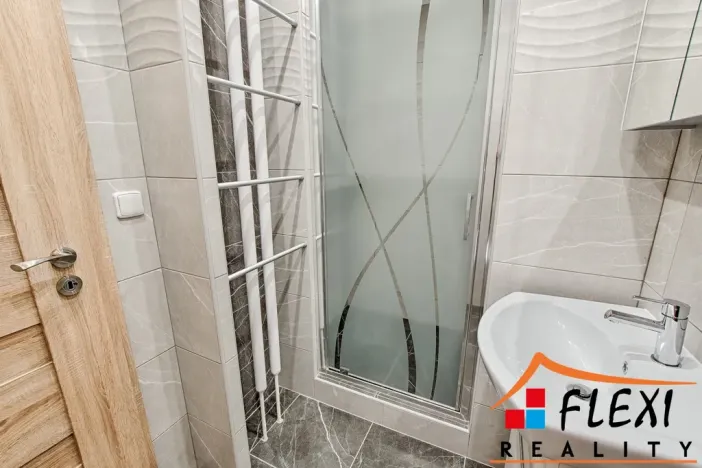 Pronájem bytu 2+1, Ostrava, Holasova, 55 m2