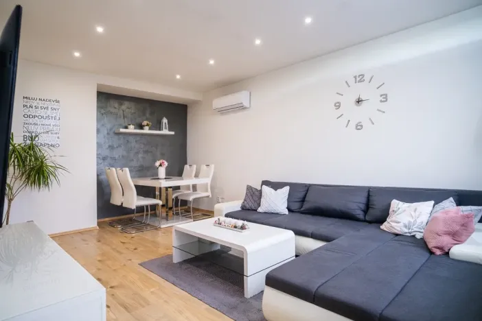 Prodej bytu 3+1, Kupařovice, 73 m2