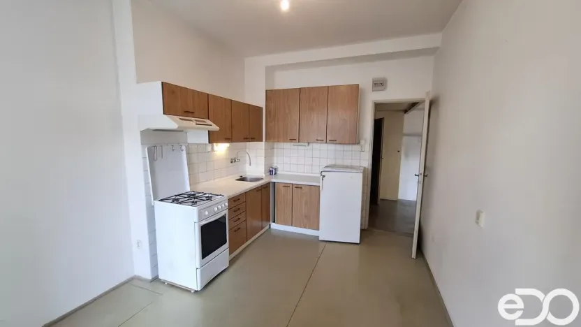 Pronájem bytu 2+kk, Praha, 5. května, 48 m2