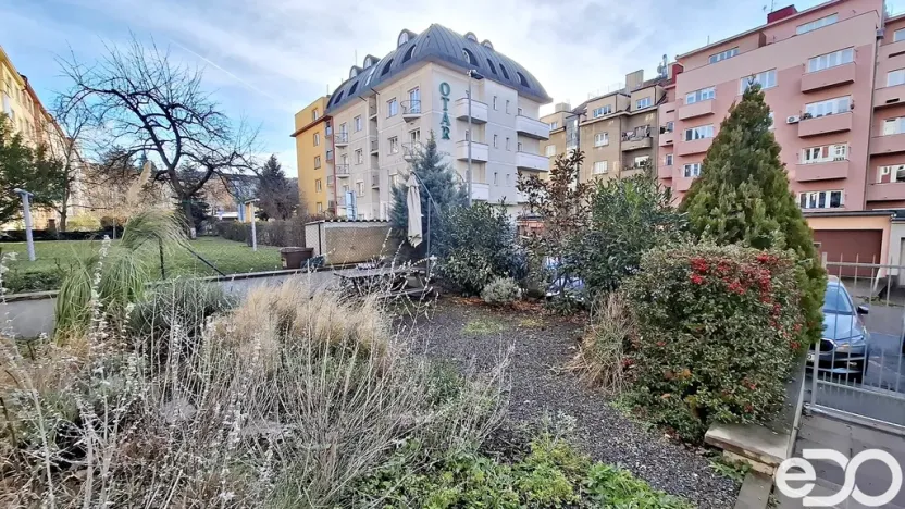 Pronájem bytu 2+kk, Praha, 5. května, 48 m2