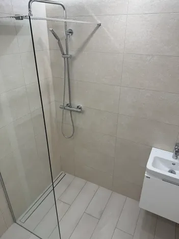 Pronájem bytu 1+kk, Praha - Vinohrady, Nad olšinami, 24 m2