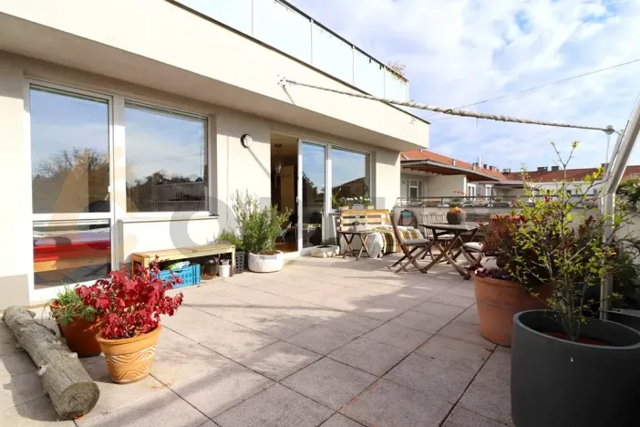 Prodej bytu 4+kk, Roztoky, Tyršovo nám., 88 m2