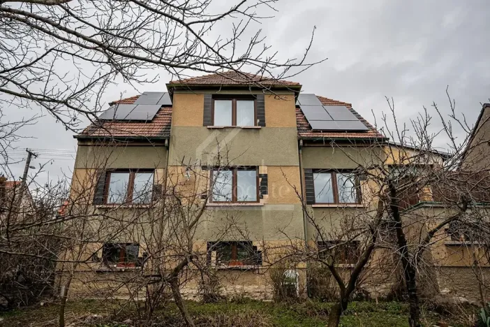 Prodej rodinného domu, Třebusice, 470 m2