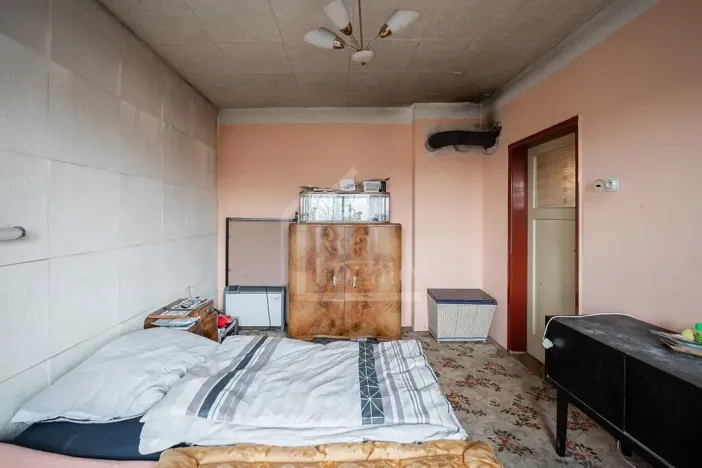 Prodej rodinného domu, Třebusice, 470 m2