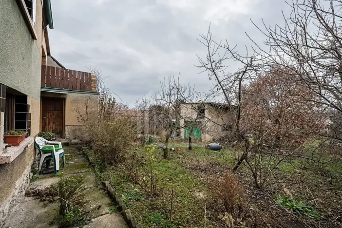 Prodej rodinného domu, Třebusice, 470 m2