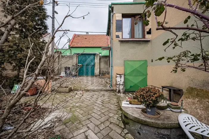 Prodej rodinného domu, Třebusice, 470 m2