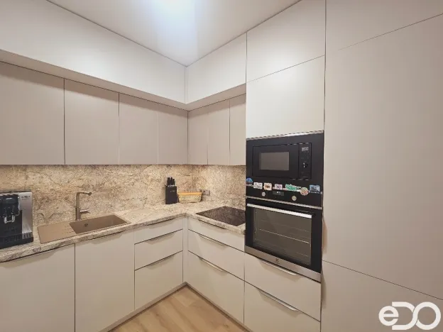 Pronájem bytu 2+kk, Praha, Nurmiho, 55 m2