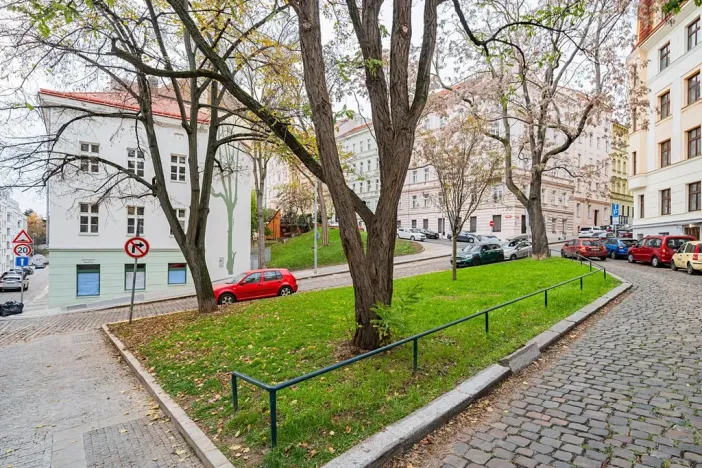 Prodej bytu 1+kk, Praha - Vršovice, Košická, 28 m2