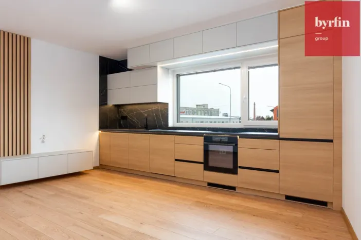 Pronájem bytu 2+kk, Opava, Nákladní, 52 m2