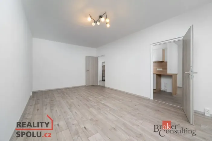 Pronájem bytu 2+1, Rychnov u Jablonce nad Nisou, nám. Míru, 64 m2