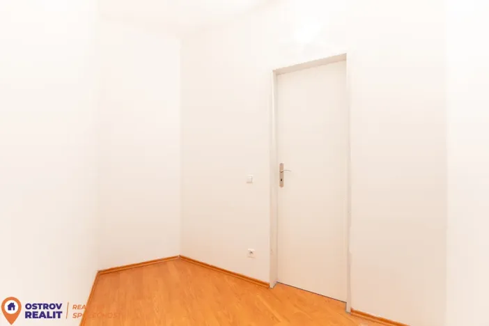 Prodej bytu 2+kk, Praha, Kloboučnická, 56 m2