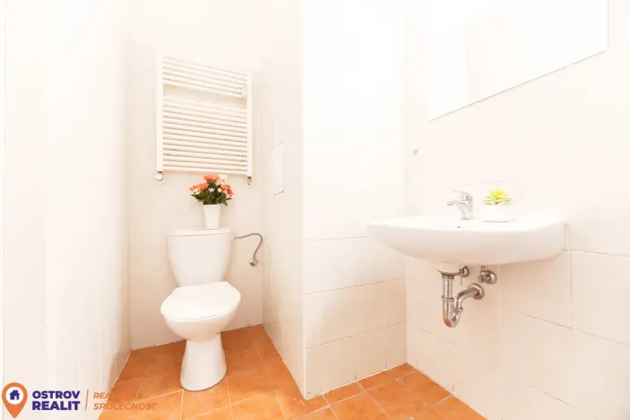 Prodej bytu 2+kk, Praha, Kloboučnická, 56 m2