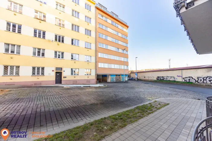 Prodej bytu 2+kk, Praha, Kloboučnická, 56 m2