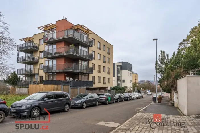 Pronájem bytu 2+kk, Praha - Libeň, Nad Rokoskou, 47 m2