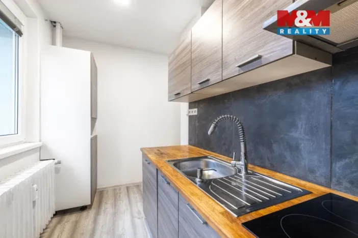 Prodej bytu 2+1, Otrokovice - Kvítkovice, Hlavní, 54 m2