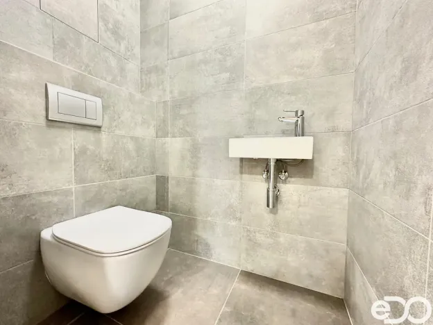 Pronájem bytu 2+kk, Praha, Zlochova, 51 m2